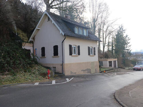 Außenansicht - Knallharte Preisreduzierung! Charmantes Einfamilienhaus mit Potenzial zum Schmuckstück! Überzeugen Sie sich selbst....