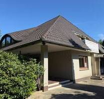 Attraktives Ein- bis Zweifamilienhaus mit Garage in idyllischer Lage von Stuhr-Fahrenhorst