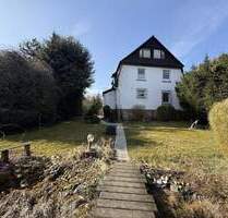 Alte Mauern, neue Ideen - Einfamilienhaus mit idyllischem Garten - Zierenberg