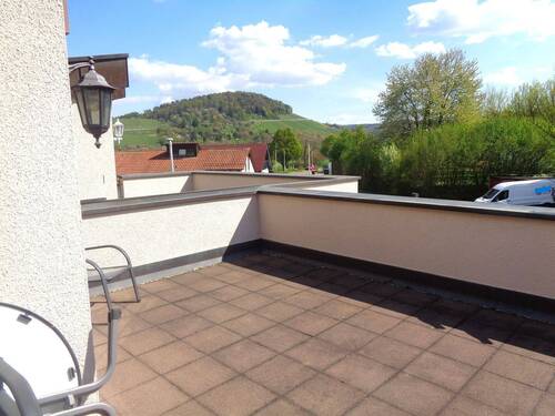 Frühstück auf der Dachterrasse ? - FRÜHSTÜCK AUF DER DACHTERRASSE? Gepflegtes sonn. Einfamilienhaus (RMH) mit kl.Garten in ruhiger Lage am Stadtrand von Winnenden - Schelmenholz