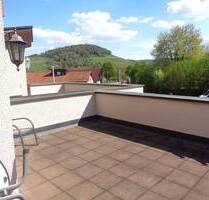 FRÜHSTÜCK AUF DER DACHTERRASSE? Gepflegtes sonn. Einfamilienhaus (RMH) mit kl.Garten in ruhiger Lage am Stadtrand von Winnenden - Schelmenholz