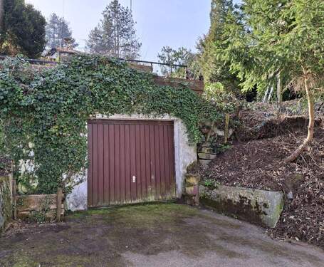3. Garage.jpg - 