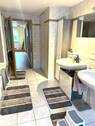 Badezimmer im 1. OG - 