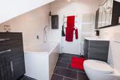 Master Badezimmer mit Wanne - 