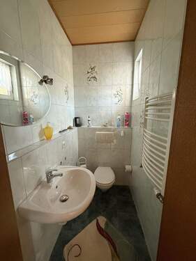 WC an Schlafzimmer 1. OG - 