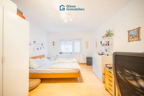 Schlafzimmer - 3 Zimmer Etagenwohnung in Stuttgart / Bad Cannstatt