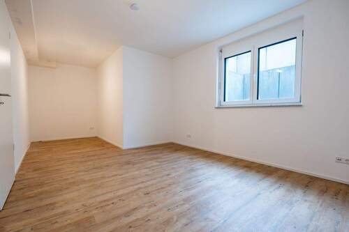 Büro UG - 