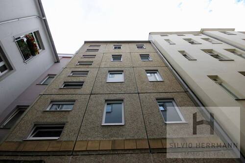 Rückseite Gebäude - 