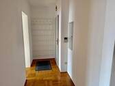Flur - Hell und einladend - Etagenwohnung mit 71,00 m&sup2; in Donauwörth zur Miete