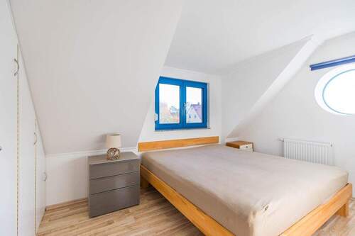 Zweifamilienhaus DG - Schlafzimmer - 