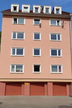 Bild 1 - Gepflegtes Mehrfamilienhaus mit 10 Einheiten Zirndorf von Privat