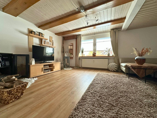 Wohnzimmer Hauptwohnung Erdgeschoss - 