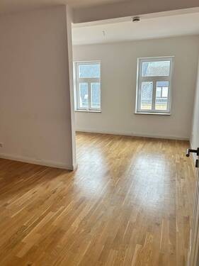 Wohnbereich mit Schlafnische - 1 Zimmer Etagenwohnung in Chemnitz