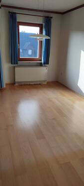IMG_20260122_132730.jpg - 9 Zimmer Einfamilienhaus zum Kaufen in Großhabersdorf