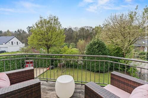 ... mit Zugang zum Balkon (6,27m²) - 