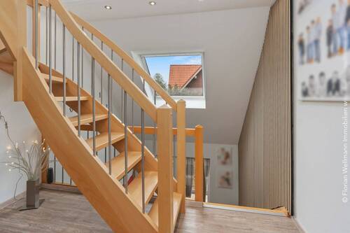 Treppe zum Spitzboden - 