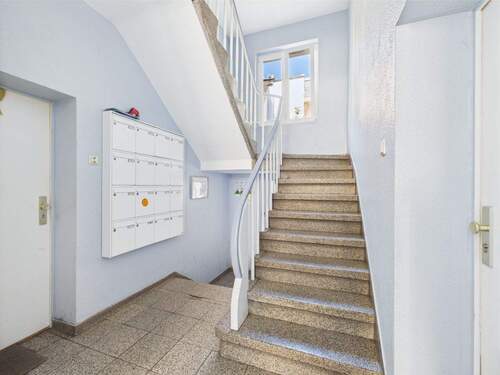 Hausflur - 2 Zimmer Etagenwohnung in Dortmund