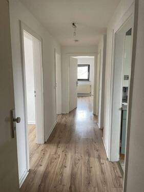 Flur - Charmante 2,5-Zimmer-Wohnung mit Wohlfühlcharakter