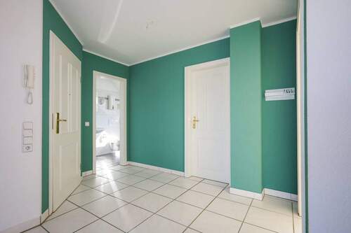 Eingangsbereich - 3 Zimmer Etagenwohnung zum Kaufen in Langenfeld