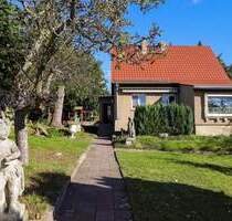 +++ Seltenheit! Exklusives Einfamilienhaus mit weitläufigem Garten am Dresdner Elbhang +++ - Dresden Bühlau/Weißer Hirsch