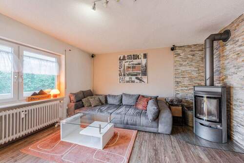 Wohnzimmer - 3 Zimmer Etagenwohnung in Singen