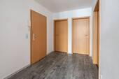 Flur Wohnung Vorderhaus - 