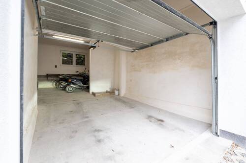 Garage Hinterhaus - 