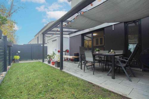 Hinterterrasse(1) - 5 Zimmer Doppelhaushälfte zum Kaufen in Mainz