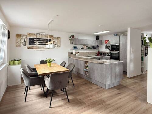 Küche mit Essbereich - 