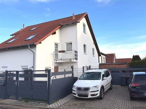 DHH mit 2 Stellplätzen - 4 Zimmer Doppelhaushälfte zum Kaufen in Ohrdruf
