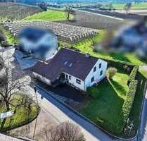 GROSSZÜGIGES EIN-ZWEI-FAMILIENHAUS MIT GROSSEM GRUNDSTÜCK; FREI AB 01.05.2026 - Frickingen Leustetten