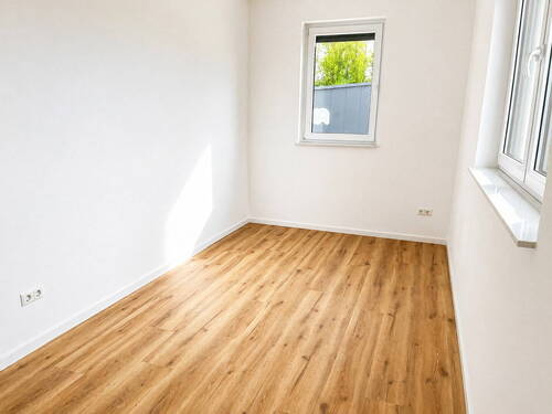 Büro 1 - Moderne Büro- Praxisfläche im Gewerbeobjekt - ideal für umsatzsteuerpflichtige Unternehmen