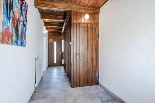 Flur EG - Mehrfamilienhaus, Wohnhaus mit 123,00 m&sup2; in Stuttgart zum Kaufen