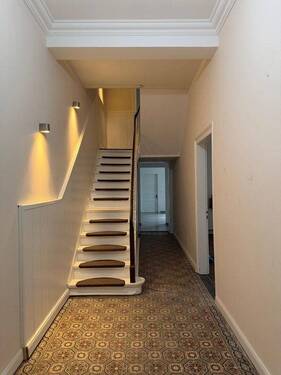 Flur EG - 9 Zimmer Mehrfamilienhaus, Wohnhaus zum Kaufen in Viersen