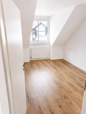 Zimmer 1 - Etagenwohnung mit 74,00 m&sup2; in Braunschweig zur Miete