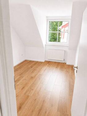 Zimmer 3 - 