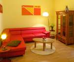 Wohnzimmer - Altbau-Apartment Hochparterre in Kreuzberg (1918), 52 m², 2 Zi., hochwertige EBK, Keller