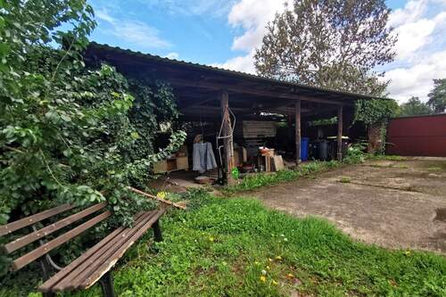 Carport und Toreinfahrt - 