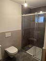 Neu renoviertes Bad - 