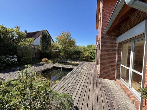 Terrasse/ Gartenteich - 