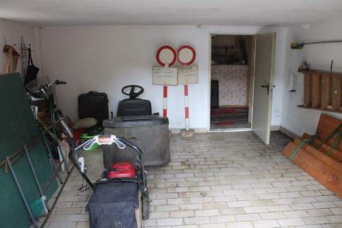 Kleiner Maschinenpark in der Garage - 