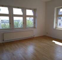 Schöne 5 Raum mit Balkon, Aufzug und Stellplatz in Chemnitz-Kaßberg zu vermieten