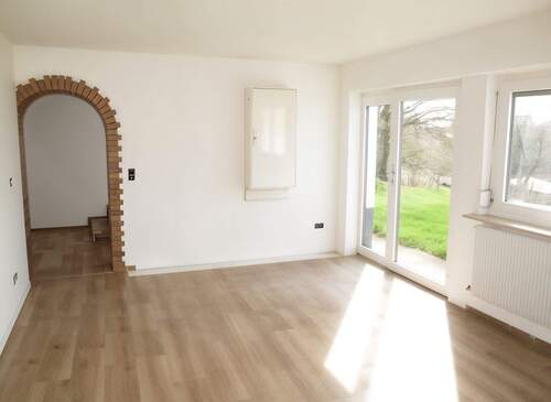 Zimmer UG - (saniert) - 