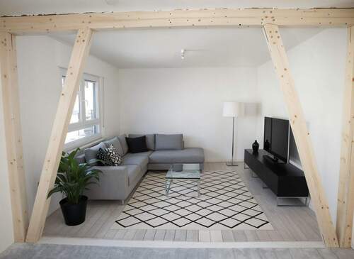 Wohnen EG (eingerichtet) - 6 Zimmer Einfamilienhaus in Bitz