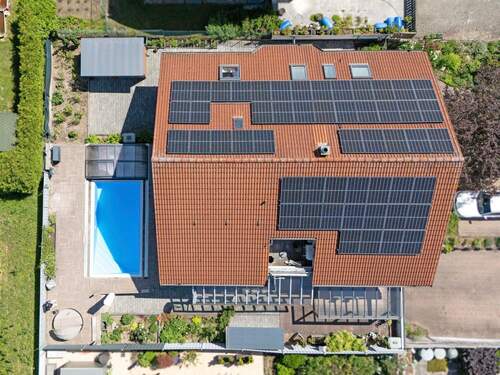 Hausansicht Vogelperspektive - 8 Zimmer Mehrfamilienhaus, Wohnhaus zum Kaufen in Mühlhausen