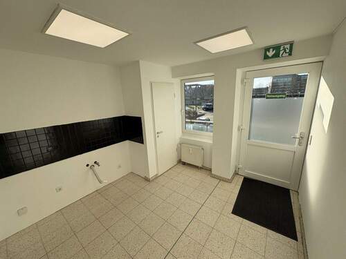 Küche/Ausgang Parkplätze IMG_8793 - 