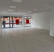 TOP LAGE Berliner Tor, direkt am U-Bahn Ausgang Laden-Gewerbeobjekt 115m² mit großer Schaufensterfront - Hamburg St. Georg