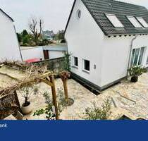 Moderne Eleganz in bester Form - 151 m² Lebensqualität auf zwei Ebenen. - Kaarst