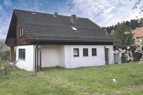 Hausansicht - 5 Zimmer Einfamilienhaus zum Kaufen in Neuweiler