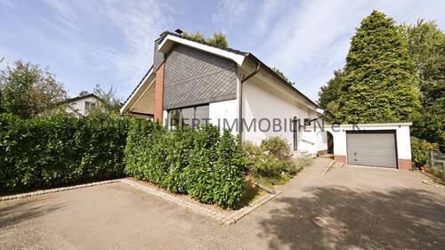 Zugang zum Haus - 5 Zimmer Einfamilienhaus in Siek
